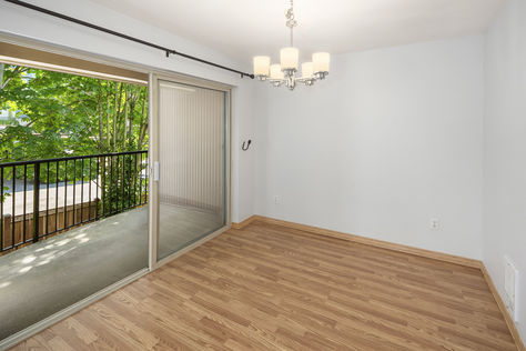 9520 1st Ave NE C302 Seattle – Upgrade Realty10