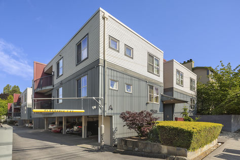 9520 1st Ave NE C302 Seattle – Upgrade Realty22