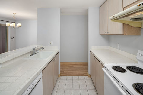 9520 1st Ave NE C302 Seattle – Upgrade Realty5