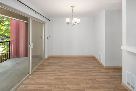 9520 1st Ave NE C302 Seattle – Upgrade Realty9