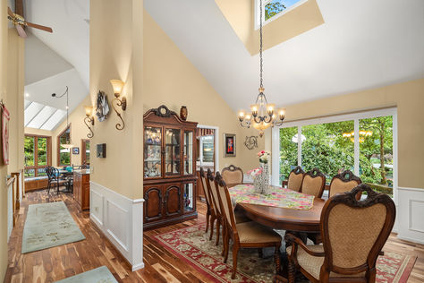 15518 NE 179th St Woodinville – Upgrade Realty24