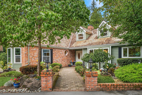 15518 NE 179th St Woodinville – Upgrade Realty3