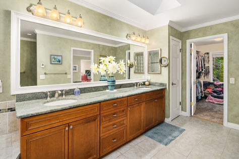15518 NE 179th St Woodinville – Upgrade Realty31