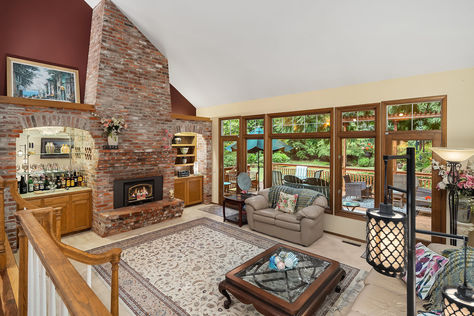 15518 NE 179th St Woodinville – Upgrade Realty8