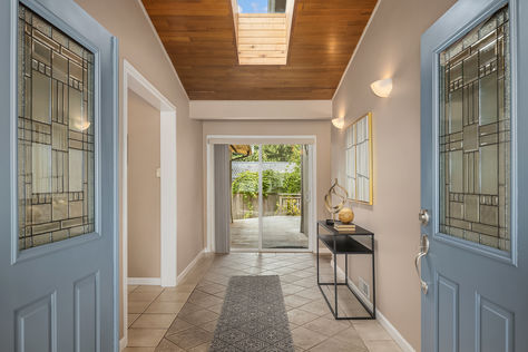 2036 151s Ave SE Bellevue- Upgrade Realty11