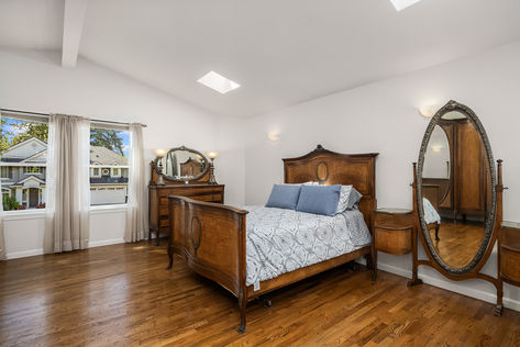 2036 151s Ave SE Bellevue- Upgrade Realty32