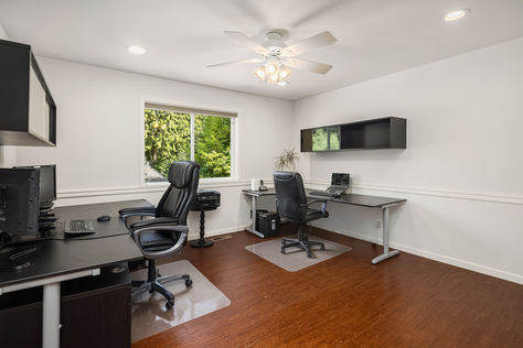 2036 151s Ave SE Bellevue- Upgrade Realty33