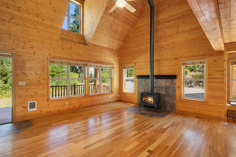 211 Mahonia Dr Cle Elum – Upgrade Realty21