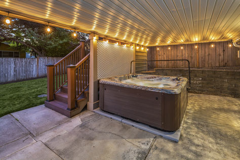 6803 40th Ave NE Seattle &#8211; Upgrade Realty42