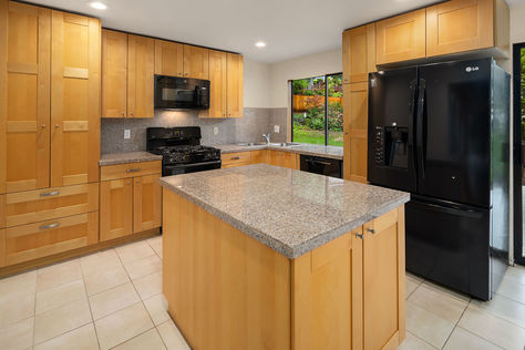 14106 SE 50th St Bellevue – Upgrade Realty13