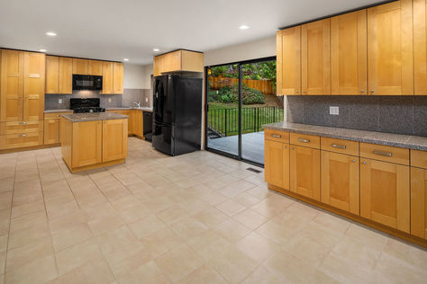 14106 SE 50th St Bellevue – Upgrade Realty17