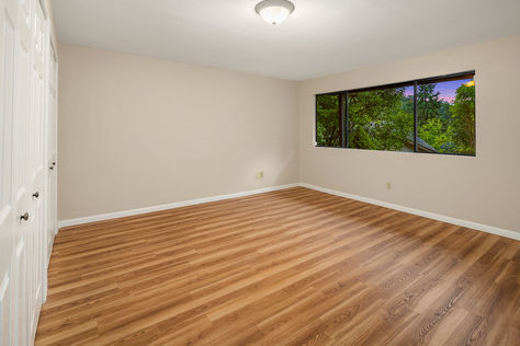 14106 SE 50th St Bellevue – Upgrade Realty25