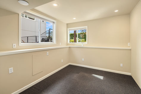 3005 30th Ave W Seattle &#8211; Upgrade Realty14