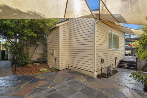 3005 30th Ave W Seattle &#8211; Upgrade Realty35