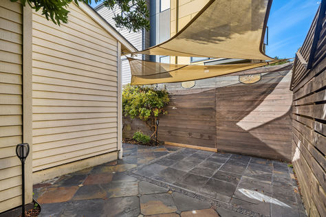 3005 30th Ave W Seattle &#8211; Upgrade Realty37