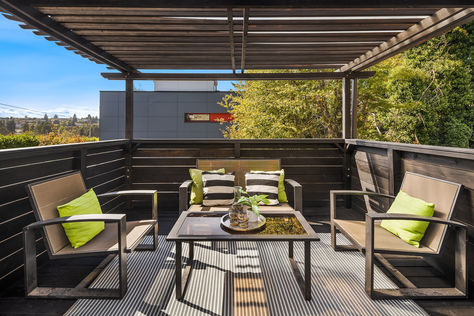 3005 30th Ave W Seattle &#8211; Upgrade Realty7