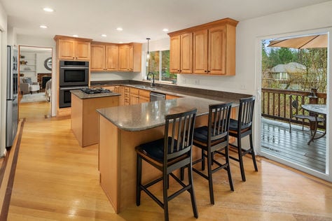 19824 183rd Pl NE Woodinville &#8211; Upgrade Realty10