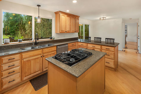 19824 183rd Pl NE Woodinville &#8211; Upgrade Realty12