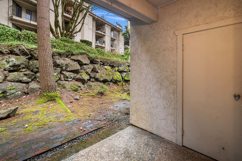 12735 116th Ln NE H12 Kirkland- Upgrade Realty4