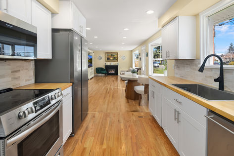 1011 E St SE Auburn – Upgrade Realty13