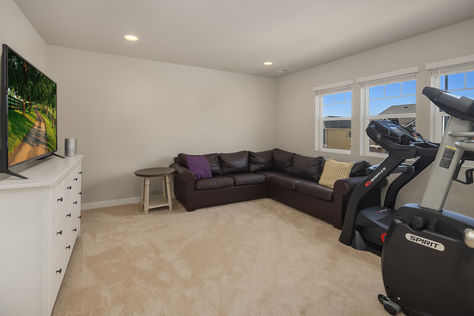 3025 85th Dr NE Marysville – Upgrade Realty25