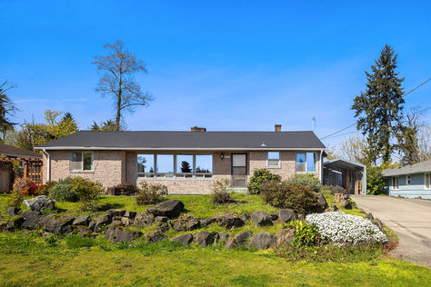 10525 16th Ave S Seattle &#8211; Upgrade Realty1