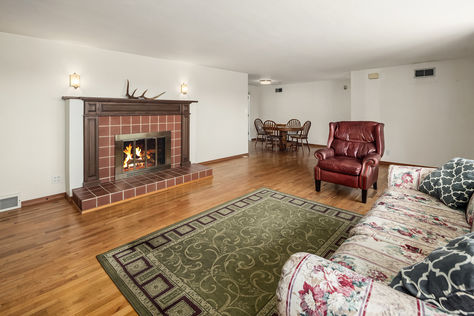 10525 16th Ave S Seattle &#8211; Upgrade Realty15