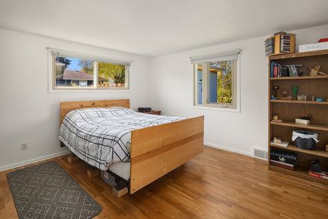 10525 16th Ave S Seattle &#8211; Upgrade Realty26