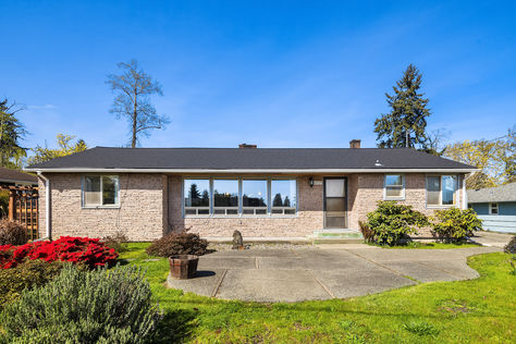 10525 16th Ave S Seattle &#8211; Upgrade Realty3