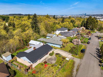 10525 16th Ave S Seattle &#8211; Upgrade Realty32