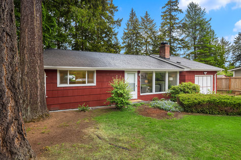 12320 8th Ave NE Seattle WA 98125 &#8211; Upgrade Realty21