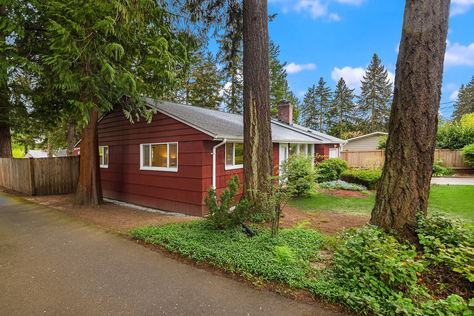 12320 8th Ave NE Seattle WA 98125 &#8211; Upgrade Realty22