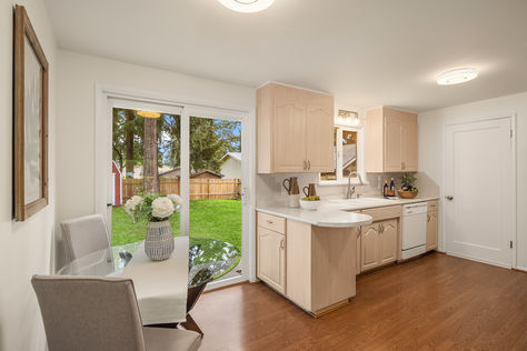 12320 8th Ave NE Seattle WA 98125 &#8211; Upgrade Realty7