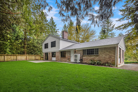 2856 280th Ave NE Redmond &#8211; Upgrade Realty19