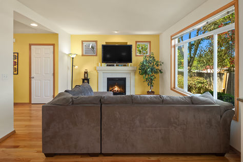 3907 147th St SW Lynnwood, WA 98087- Upgrade Realty1