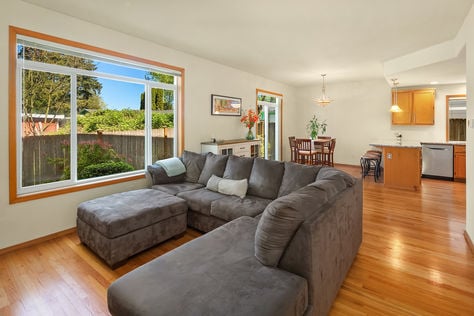 3907 147th St SW Lynnwood, WA 98087- Upgrade Realty4