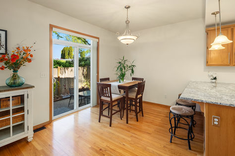 3907 147th St SW Lynnwood, WA 98087- Upgrade Realty7