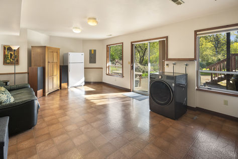 8015 Chestnut Hill Dr SE Olympia – Upgrade Realty33