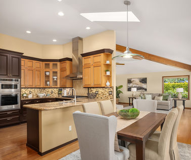 8305 NE 117th St Kirkland – Upgrade Realty13