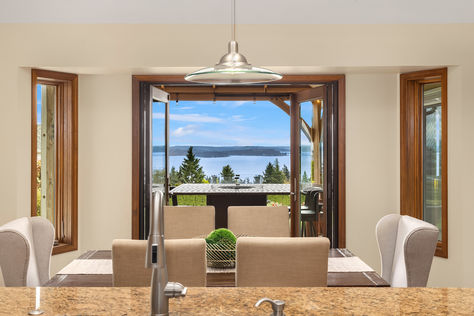 8305 NE 117th St Kirkland – Upgrade Realty20