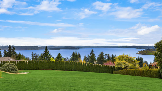 8305 NE 117th St Kirkland – Upgrade Realty21