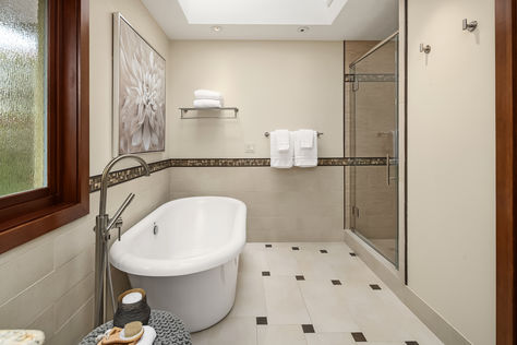 8305 NE 117th St Kirkland – Upgrade Realty3