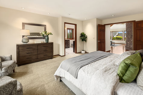 8305 NE 117th St Kirkland – Upgrade Realty4