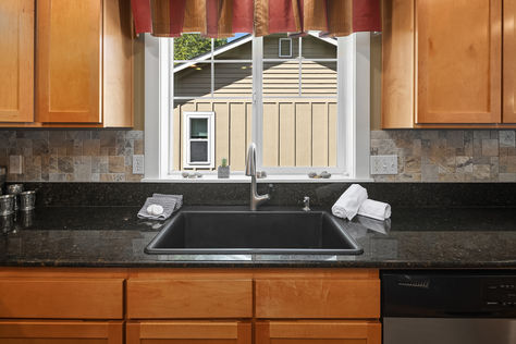 1631 S Weller St A Seattle – Upgrade Realty14