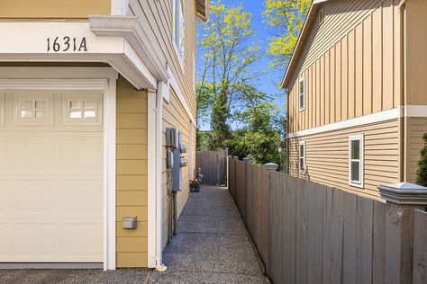 1631 S Weller St A Seattle – Upgrade Realty3.1