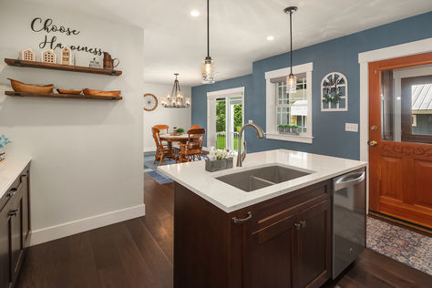 17632 11th Ave NE Arlington- Upgrade Realty24