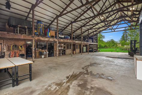 17632 11th Ave NE Arlington- Upgrade Realty40