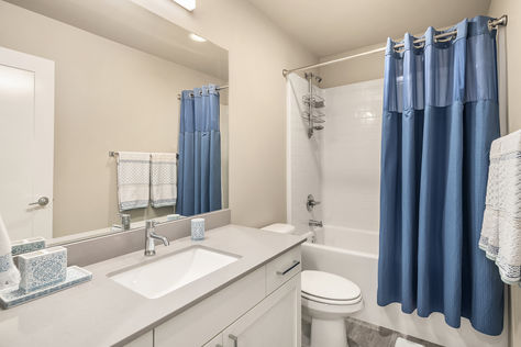 1910 Newport Way NW Issaquah – Upgrade Realty26