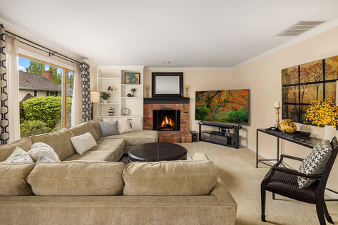 4433 246th Ave SE Issaquah &#8211; Upgrade Realty22