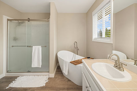 4433 246th Ave SE Issaquah &#8211; Upgrade Realty41